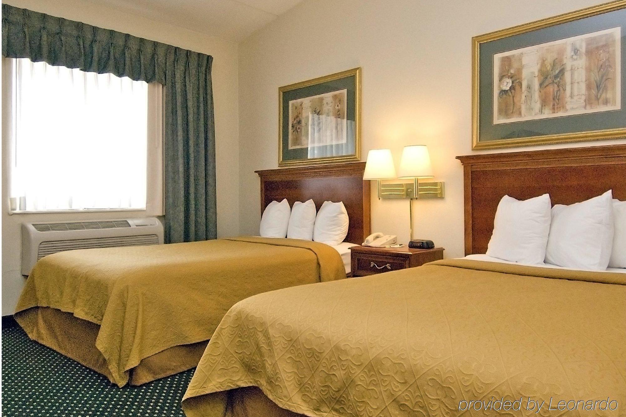 Quality Inn & Suites Lexington Zimmer foto